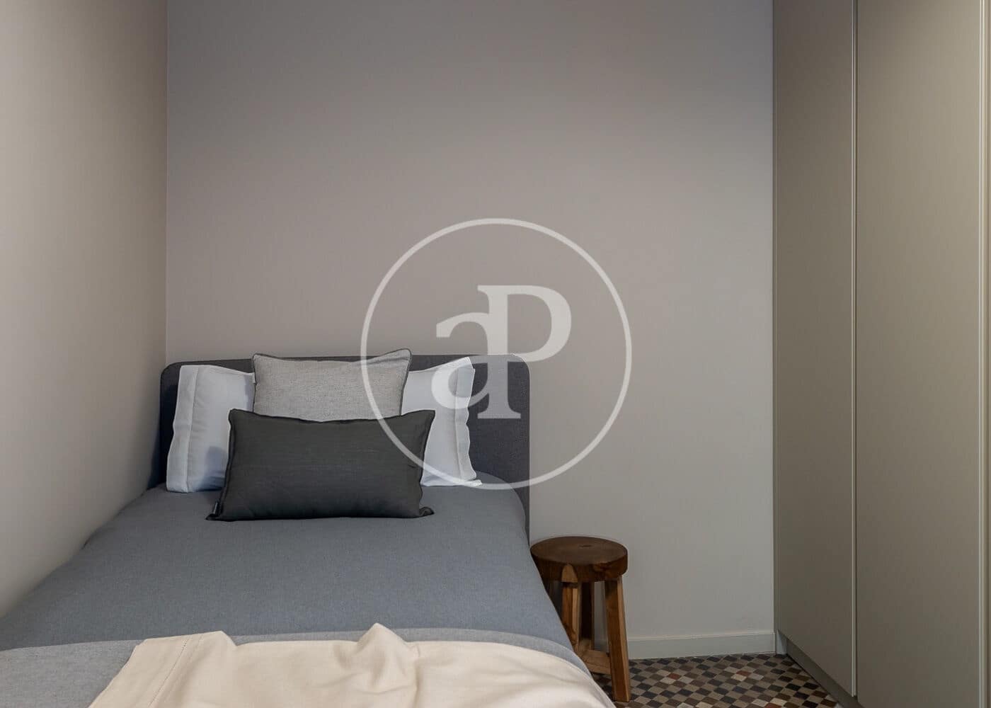 3 soveværelse Lejlighed til leje i Barcelona by - € 7.600 (Ref: 9187173)