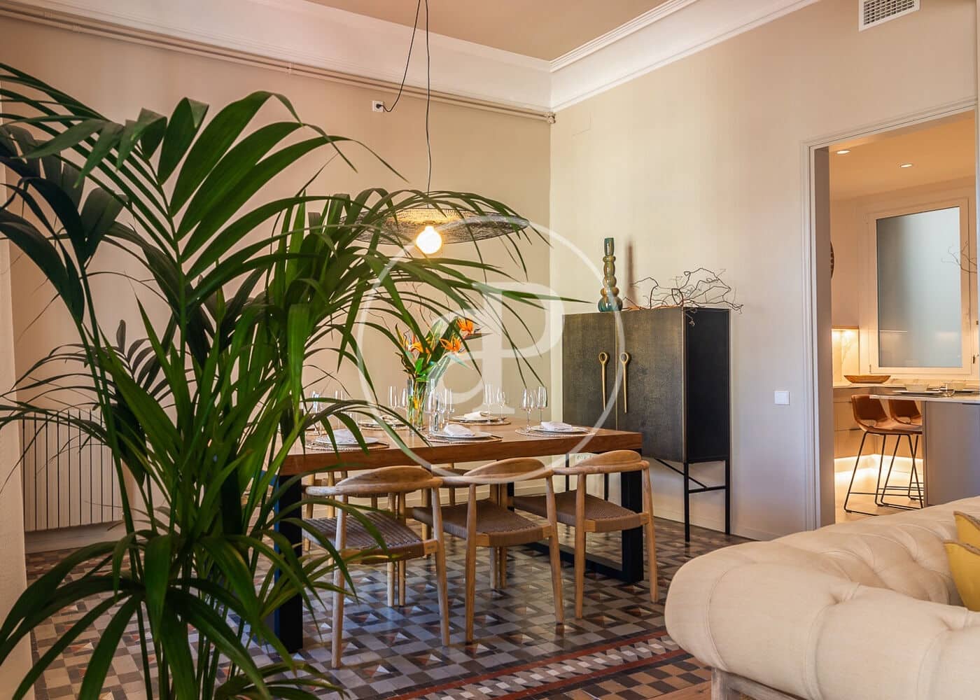 3 soveværelse Lejlighed til leje i Barcelona by - € 7.600 (Ref: 9187173)