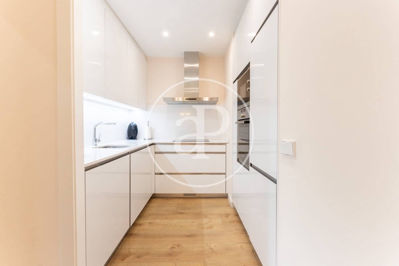 3 bedroom Apartment for rent in Barcelona city - € 2,900 (Ref: 9187174)