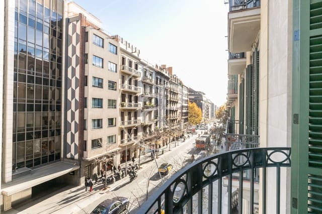 2 quarto Apartamento para arrendar em L'Antiga Esquerra de L'Eixample, Barcelona cidade - 2 600 € (Ref: 9191305)