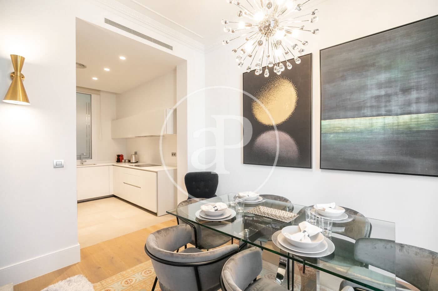 2 soveværelse Lejlighed til leje i Barcelona by - € 2.600 (Ref: 9191305)