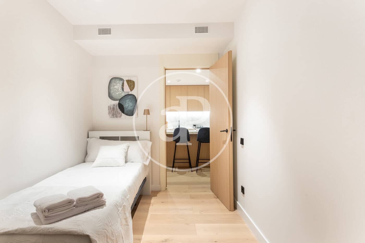 3 bedroom Apartment for rent in Barcelona city - € 2,500 (Ref: 9191308)