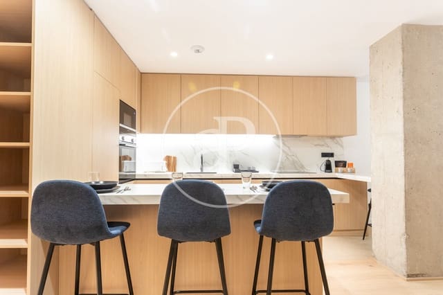 3 bedroom Apartment for rent in El Camp de L'Arpa del Clot, Barcelona city - € 2,500 (Ref: 9191308)