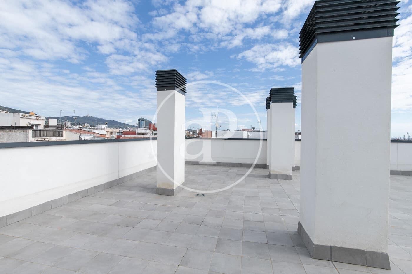 Lejlighed til salg i L'Hospitalet de Llobregat - € 387.000 (Ref: 9191309)