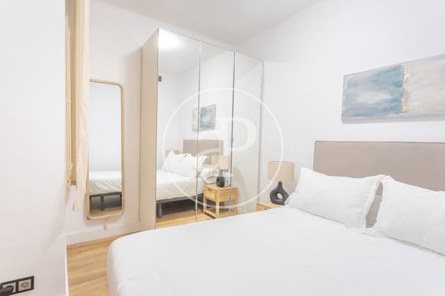 2 slaapkamer Appartement te huur in La Sagrada Família, Barcelona stad - € 2.100 (Ref: 9192561)