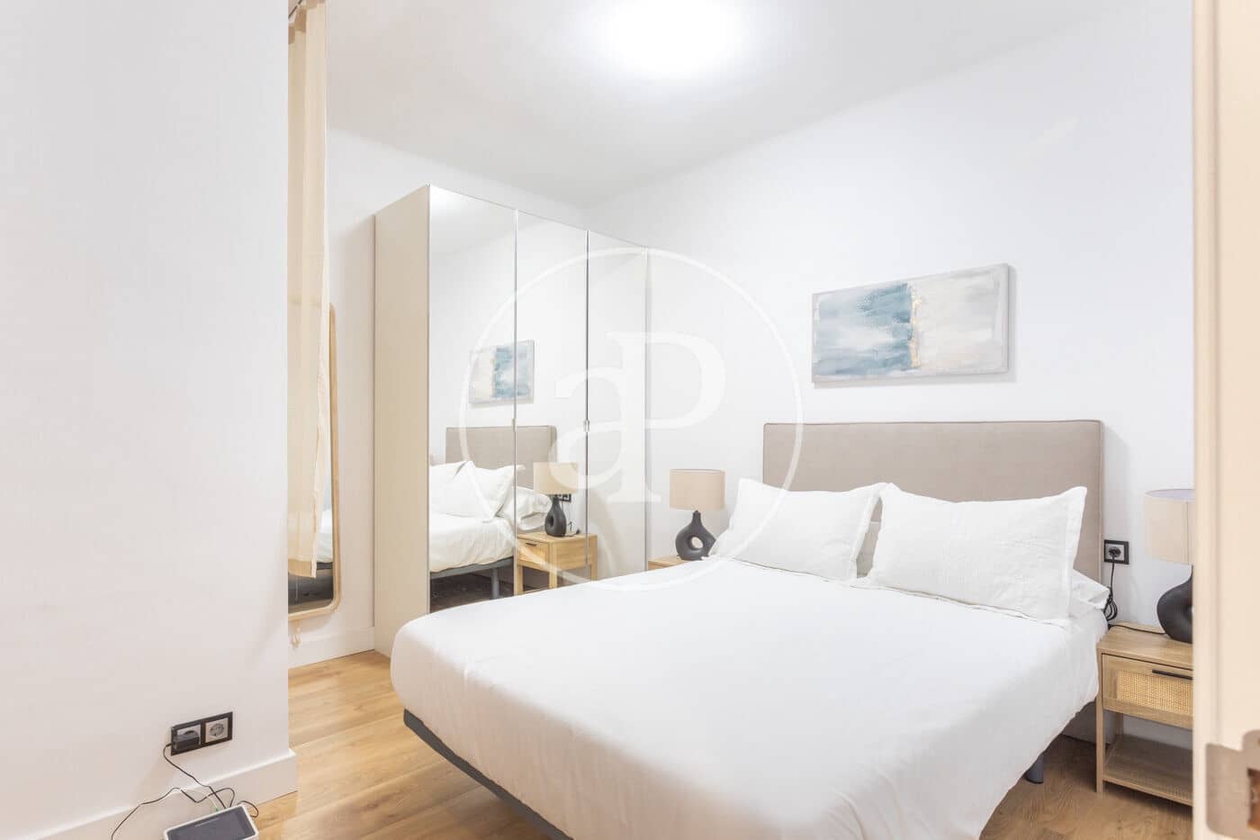 2 slaapkamer Appartement te huur in Barcelona stad - € 2.100 (Ref: 9192561)