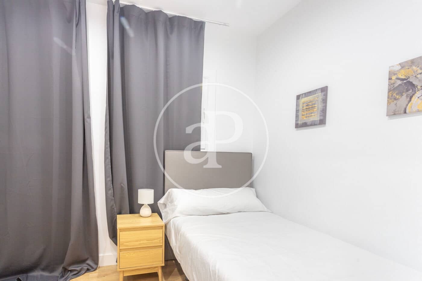 2 slaapkamer Appartement te huur in Barcelona stad - € 2.100 (Ref: 9192561)