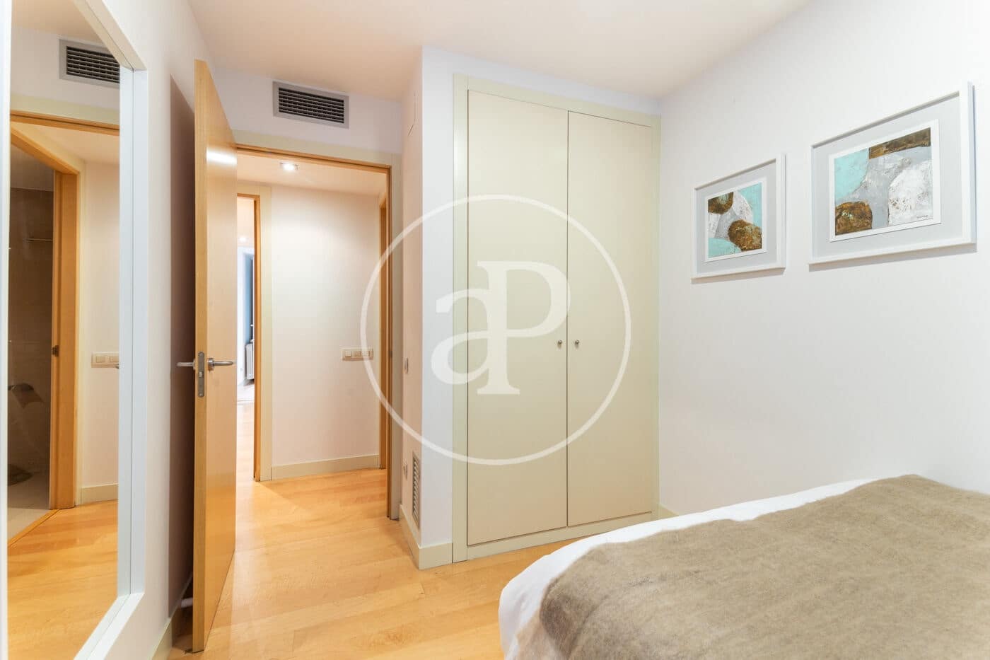 2 bedroom Apartment for rent in Barcelona city - € 2,700 (Ref: 9192562)