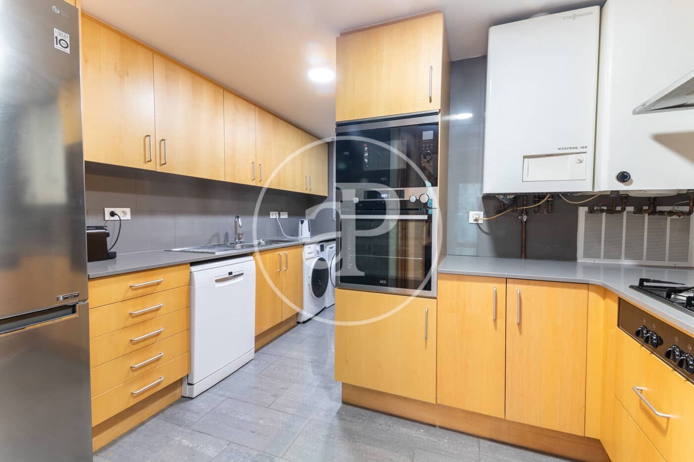 2 bedroom Apartment for rent in Barcelona city - € 2,700 (Ref: 9192562)