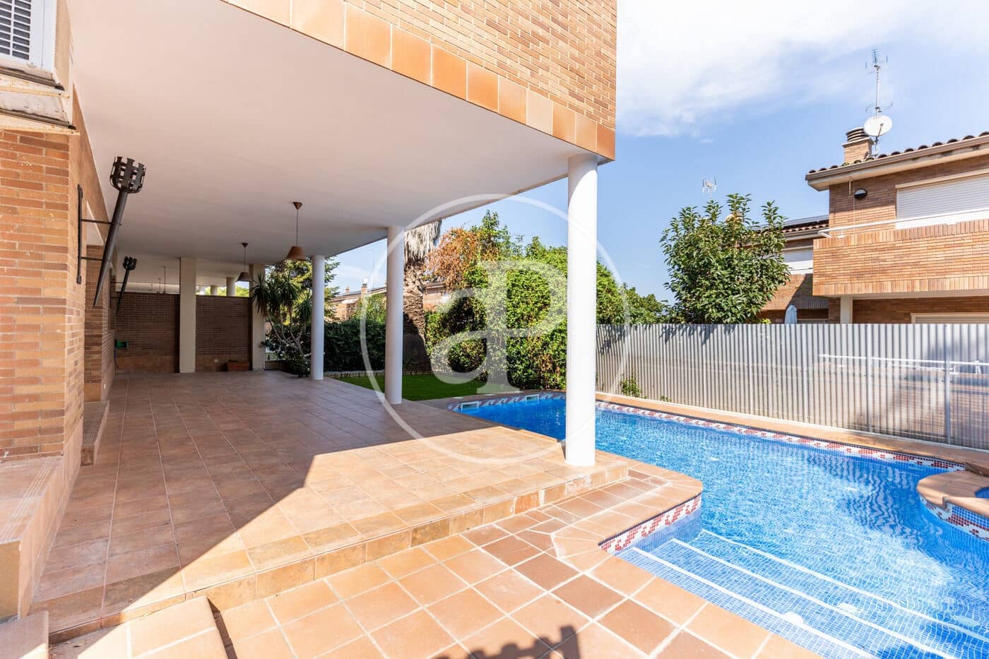 4 sypialnia Willa na sprzedaż w Sant Quirze del Valles z basenem - 825 000 € (Ref: 9192563)