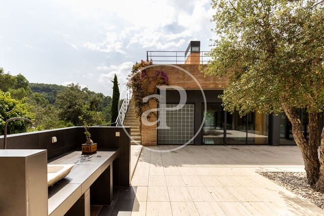 3 soveværelse Villa til salg i La Floresta, Sant Cugat del Vallès med swimmingpool - € 2.450.000 (Ref: 9192564)