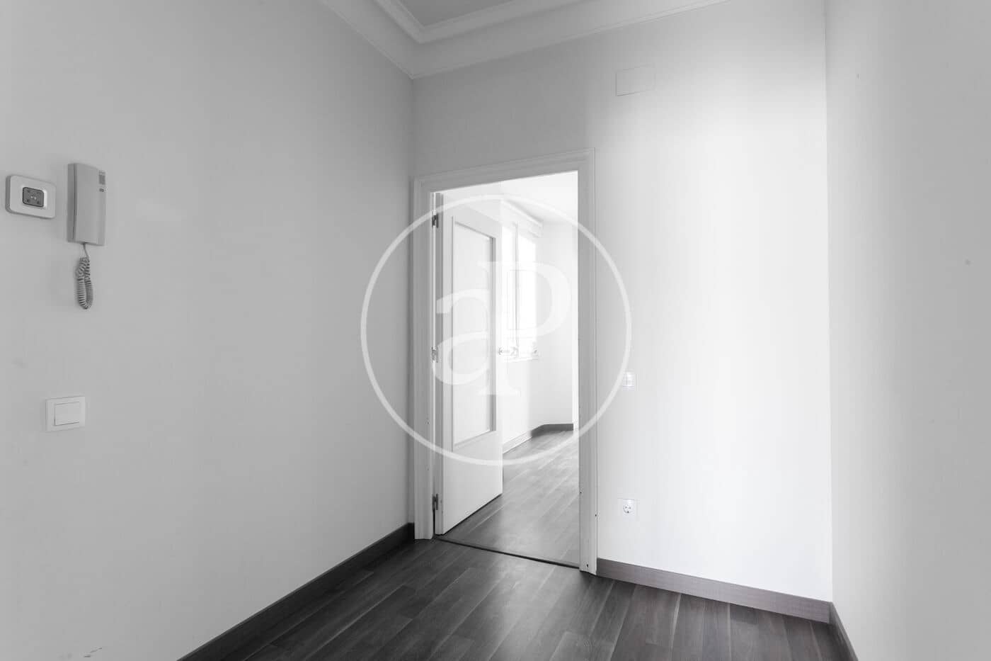 4 soveværelse Lejlighed til leje i Barcelona by - € 3.500 (Ref: 9192565)