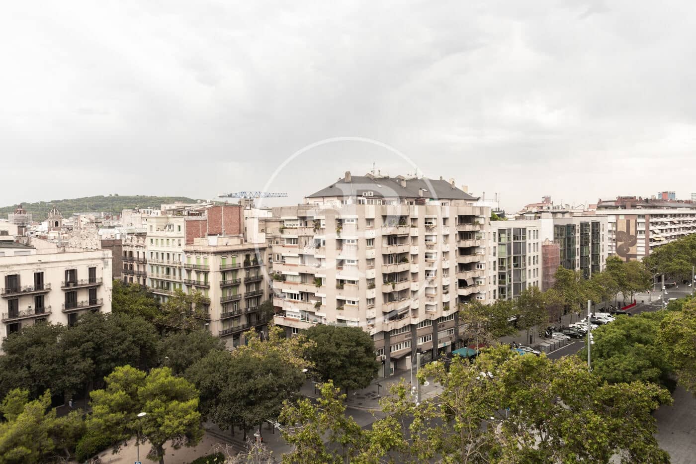 4 soveværelse Lejlighed til leje i Barcelona by - € 3.500 (Ref: 9192565)