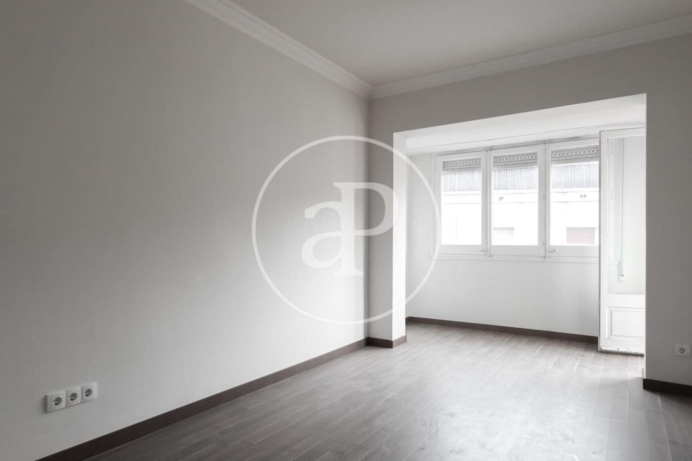 4 soveværelse Lejlighed til leje i Barcelona by - € 3.500 (Ref: 9192565)