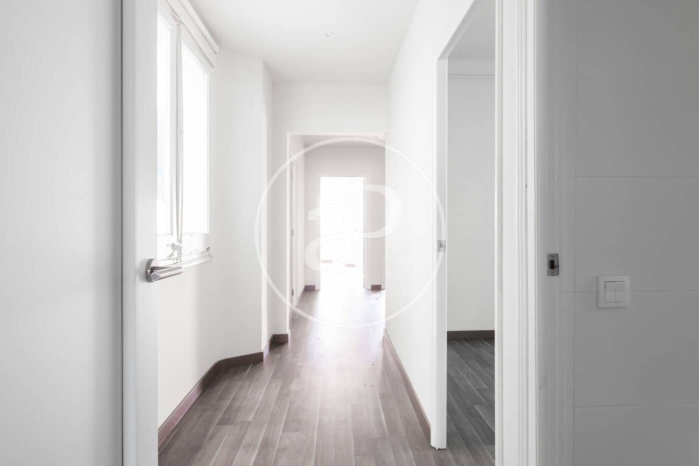 4 soveværelse Lejlighed til leje i Barcelona by - € 3.500 (Ref: 9192565)