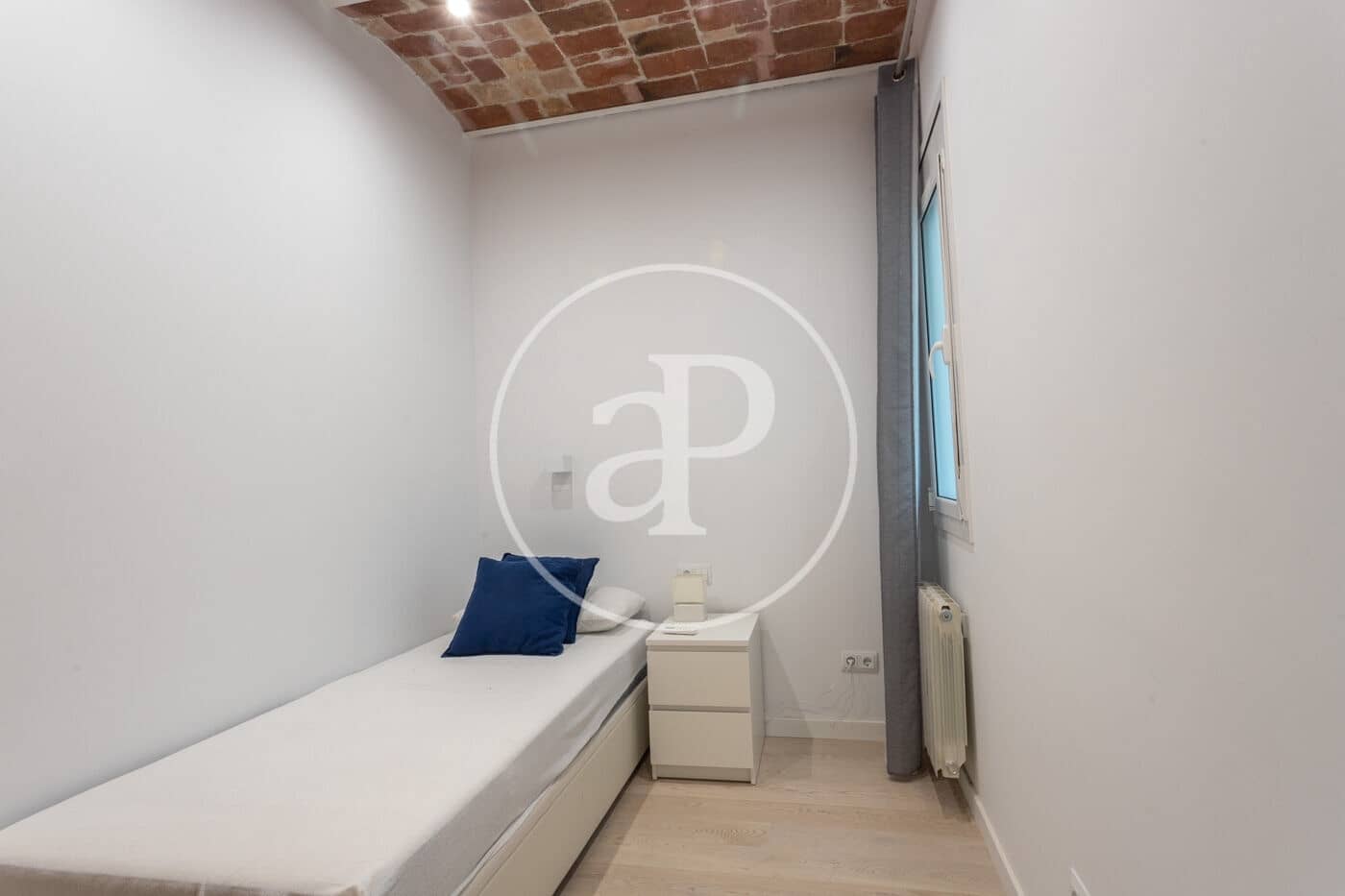 3 soveværelse Lejlighed til leje i Barcelona by - € 2.200 (Ref: 9192566)