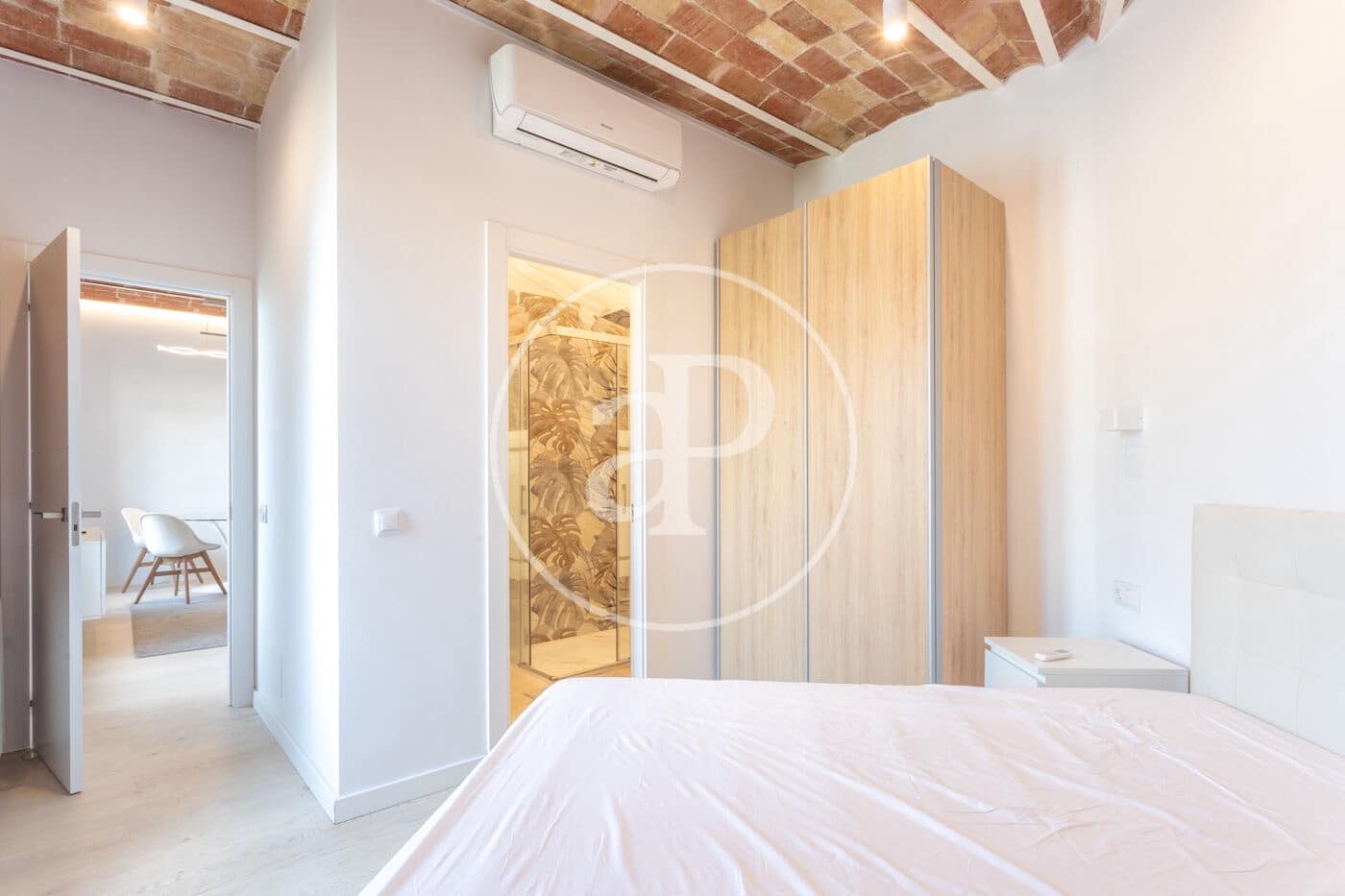 3 soveværelse Lejlighed til leje i Barcelona by - € 2.200 (Ref: 9192566)