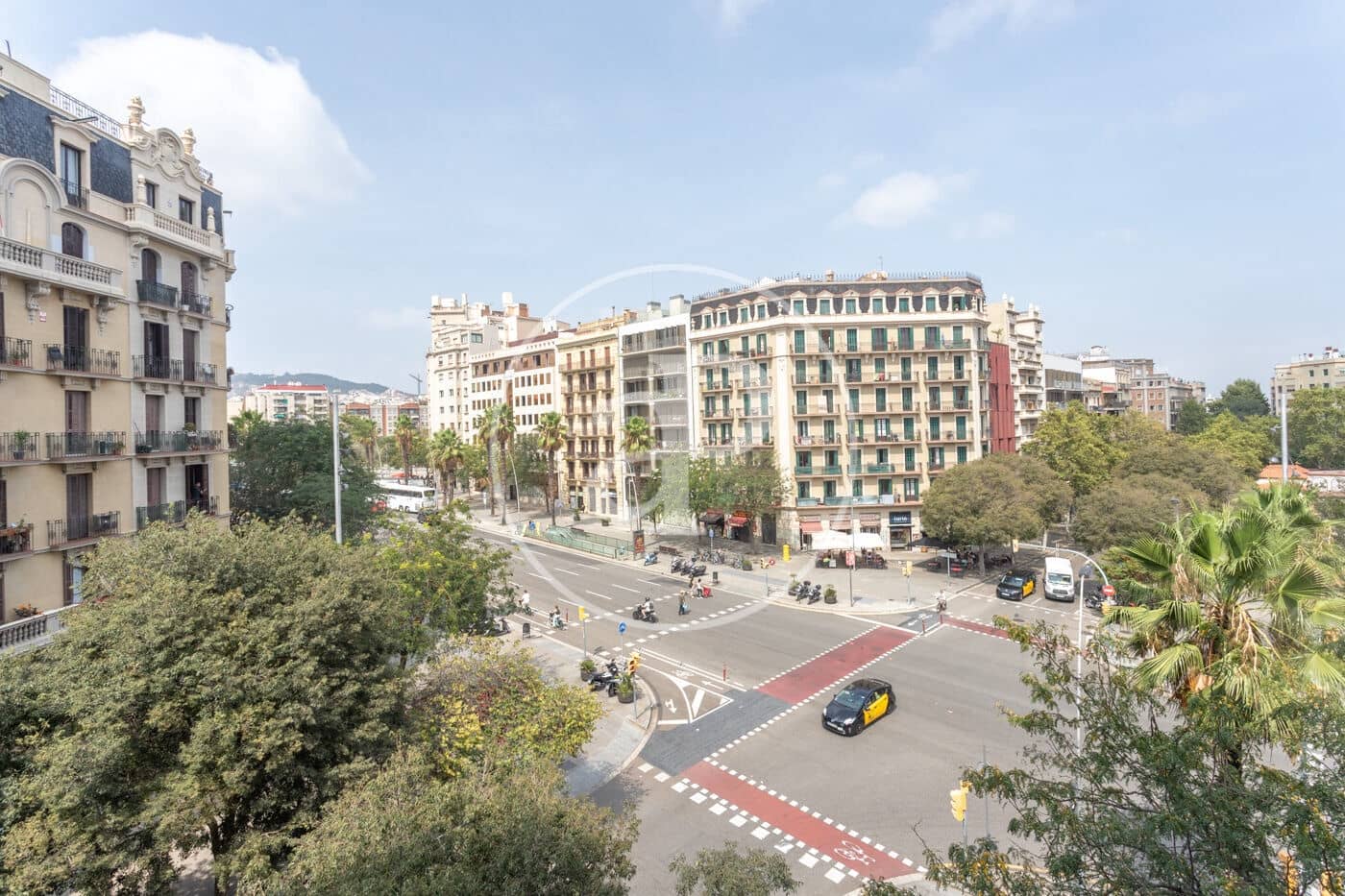 3 soveværelse Lejlighed til leje i Barcelona by - € 2.200 (Ref: 9192566)