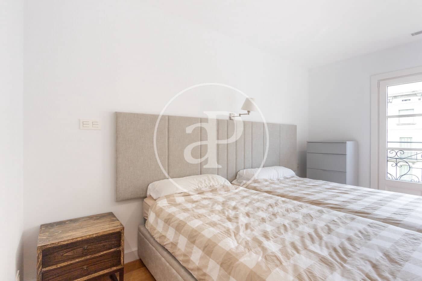 3 sovrum Lägenhet att hyra i Barcelona stad - 3 200 € (Ref: 9194001)