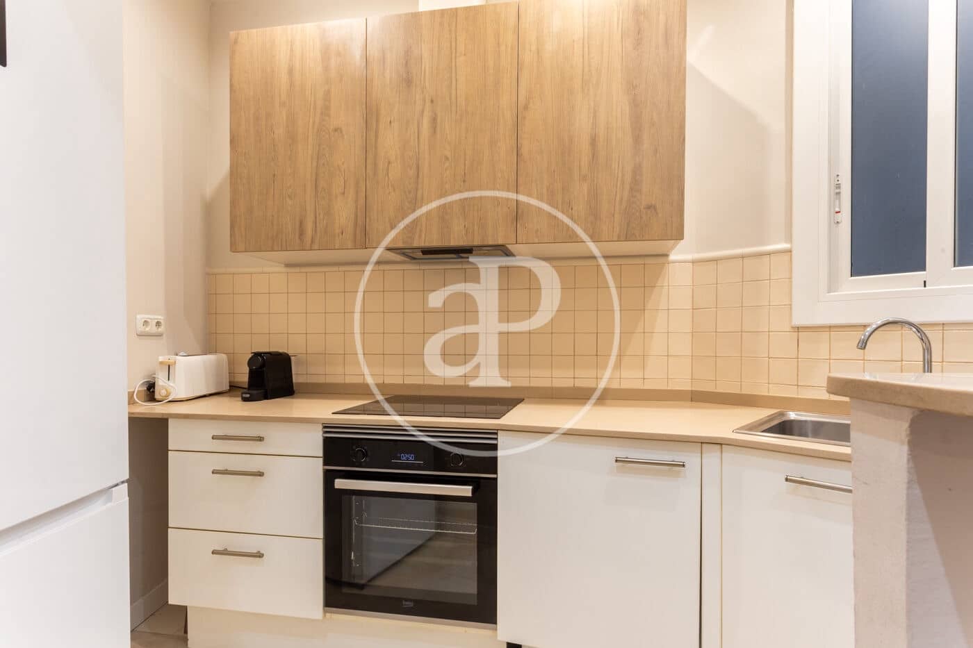 2 soveværelse Lejlighed til leje i Barcelona by - € 2.200 (Ref: 9197952)