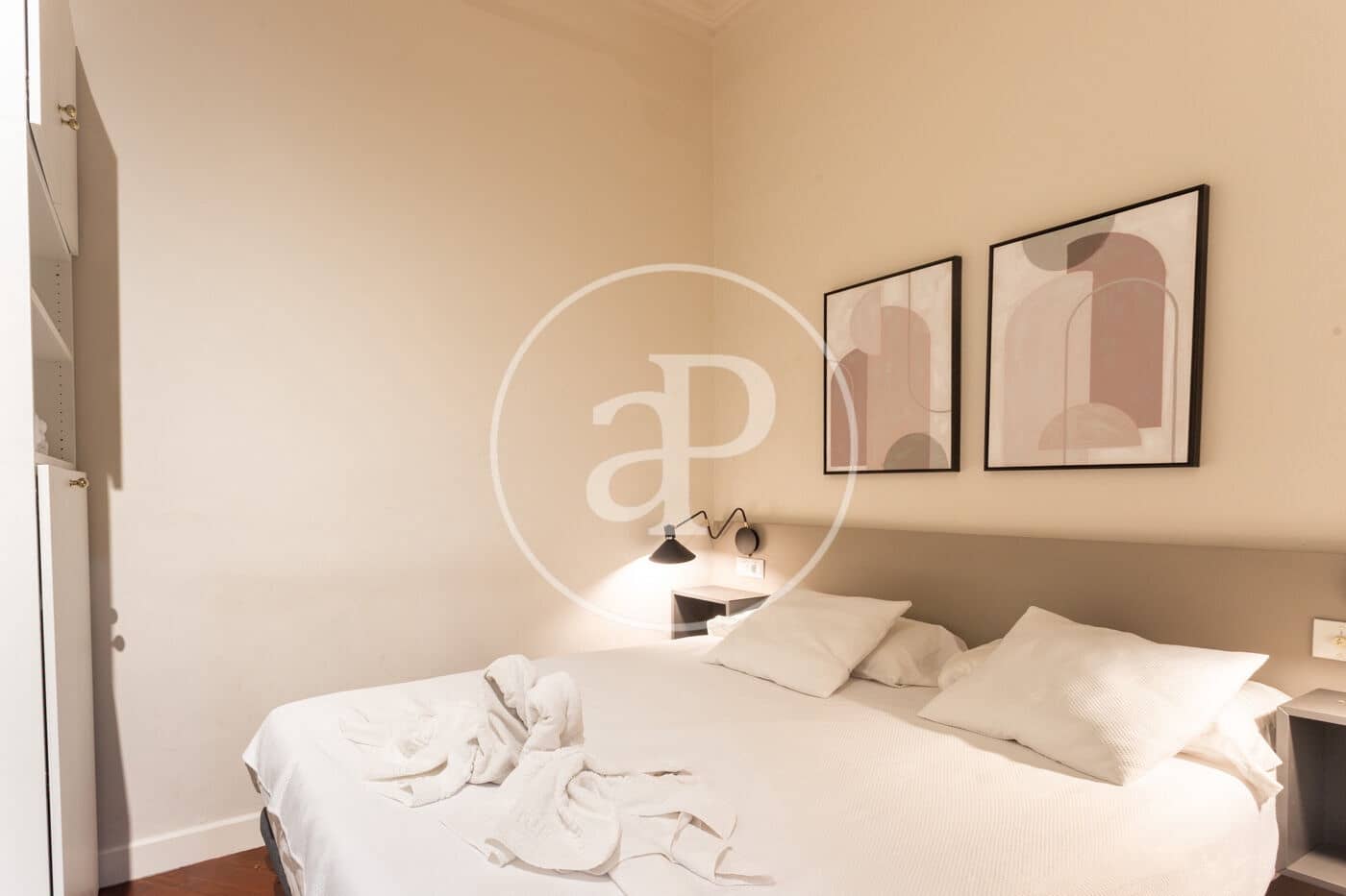 2 soveværelse Lejlighed til leje i Barcelona by - € 2.200 (Ref: 9197952)