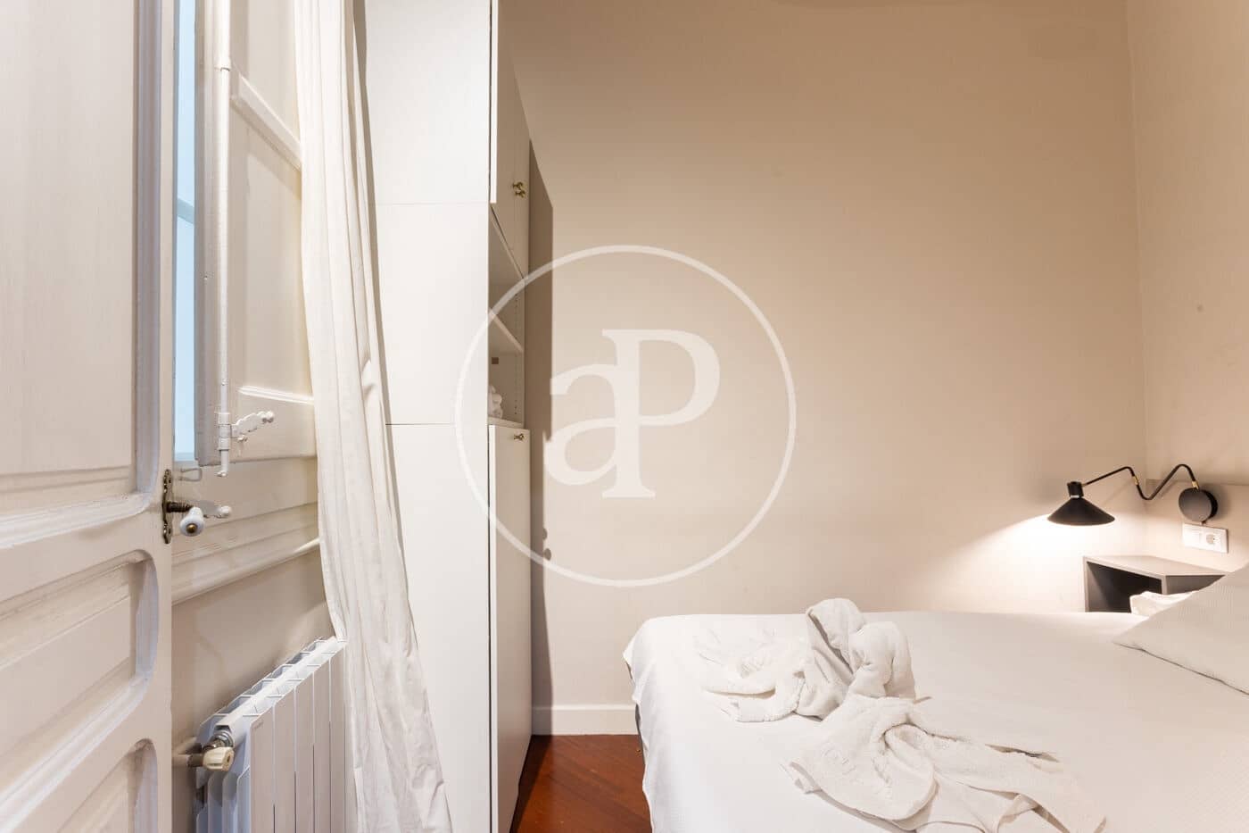 2 soveværelse Lejlighed til leje i Barcelona by - € 2.200 (Ref: 9197952)