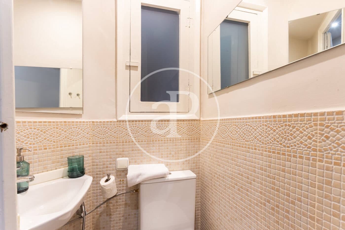 2 soveværelse Lejlighed til leje i Barcelona by - € 2.200 (Ref: 9197952)