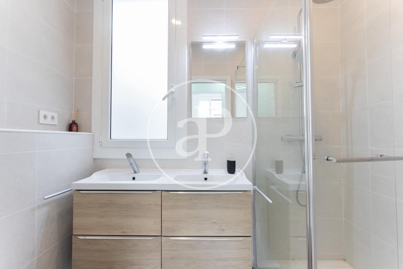 2 sovrum Lägenhet att hyra i Barcelona stad - 2 400 € (Ref: 9197953)