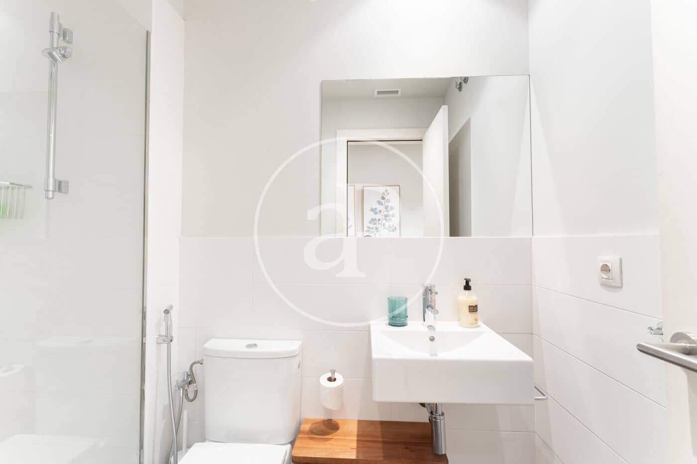 Appartement de 2 chambres à louer à Barcelone ville - 2 550 € (Ref: 9202615)
