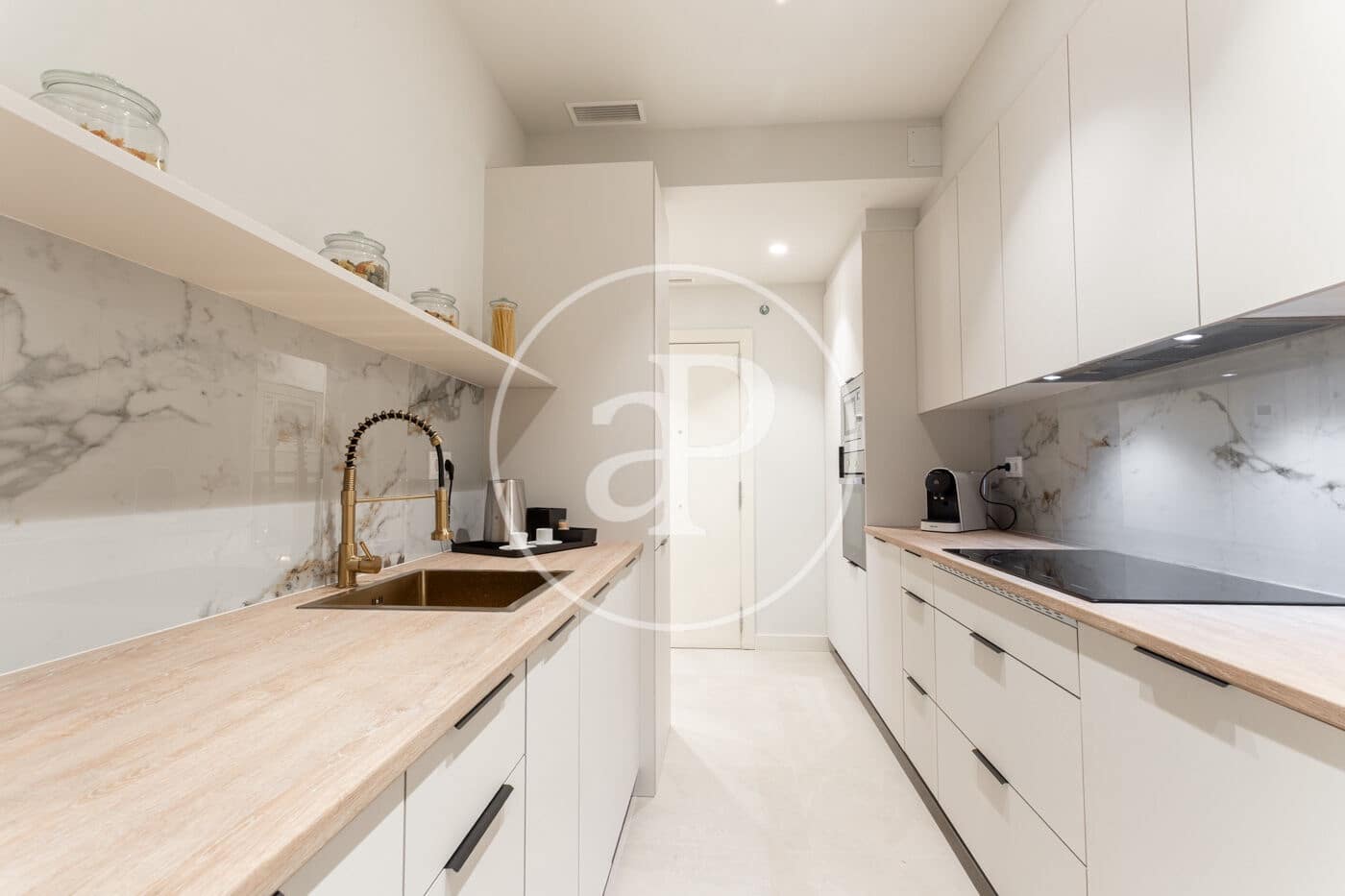 Appartement de 2 chambres à louer à Barcelone ville - 2 550 € (Ref: 9202615)