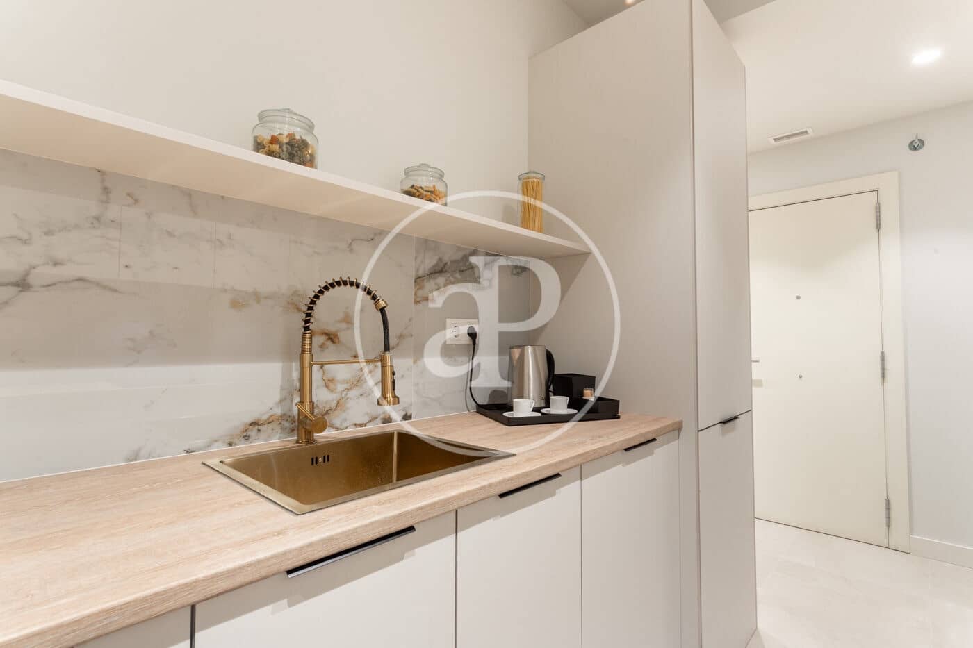 Appartement de 2 chambres à louer à Barcelone ville - 2 550 € (Ref: 9202615)