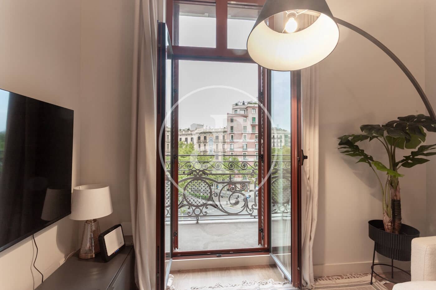 Appartement de 2 chambres à louer à Barcelone ville - 2 550 € (Ref: 9202615)