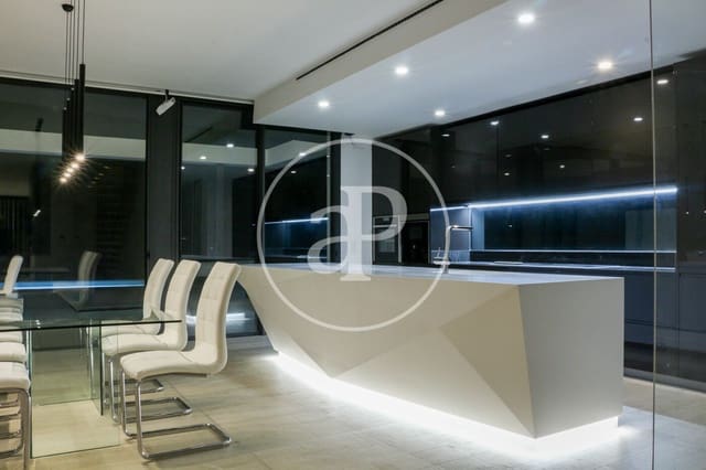 5 makuuhuone Huvila vuokrattavana paikassa Gavà mukana uima-altaan - 10 400 € (Ref: 9202634)