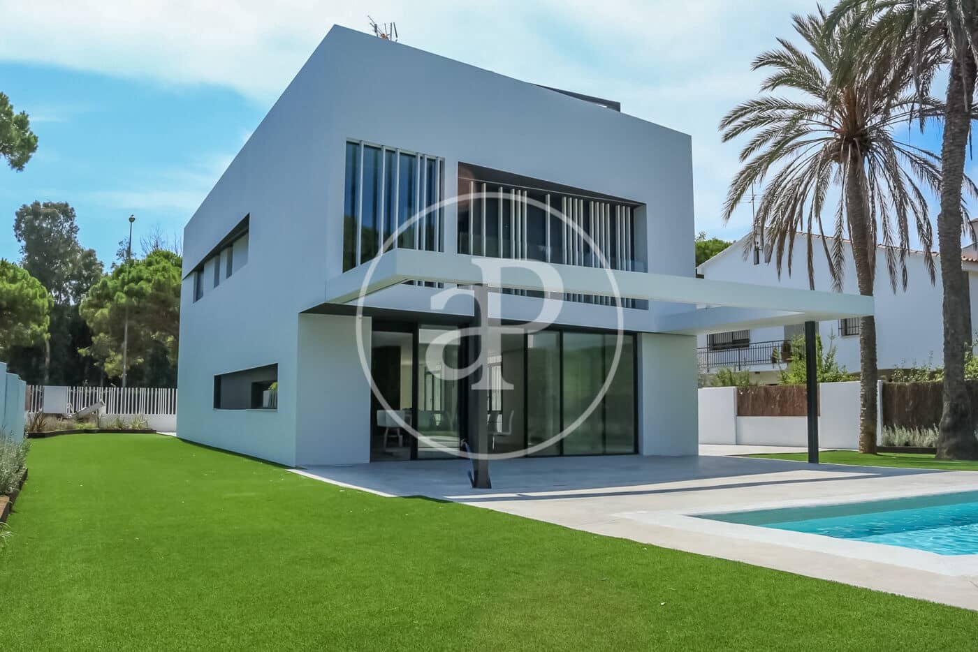 5 soveværelse Villa til leje i Gava med swimmingpool - € 10.400 (Ref: 9202634)