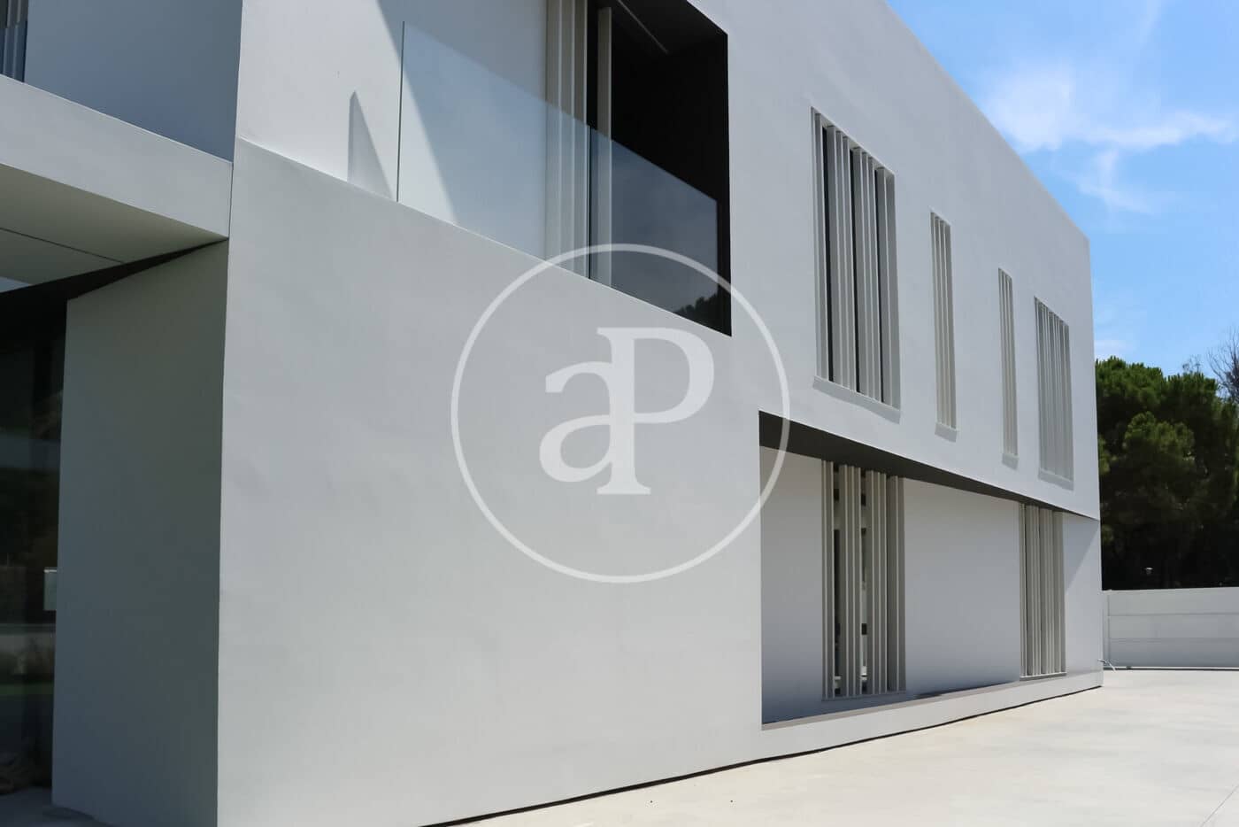 5 soveværelse Villa til leje i Gava med swimmingpool - € 10.400 (Ref: 9202634)