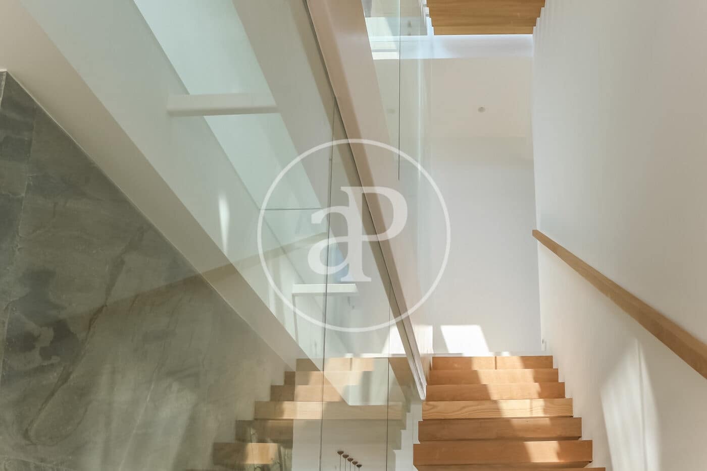 5 soveværelse Villa til leje i Gava med swimmingpool - € 10.400 (Ref: 9202634)