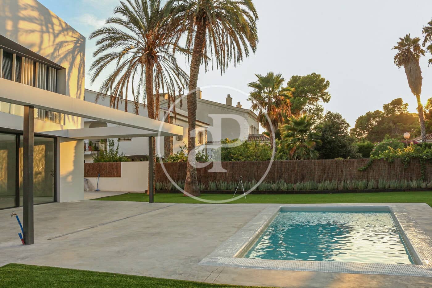 5 soveværelse Villa til leje i Gava med swimmingpool - € 10.400 (Ref: 9202634)