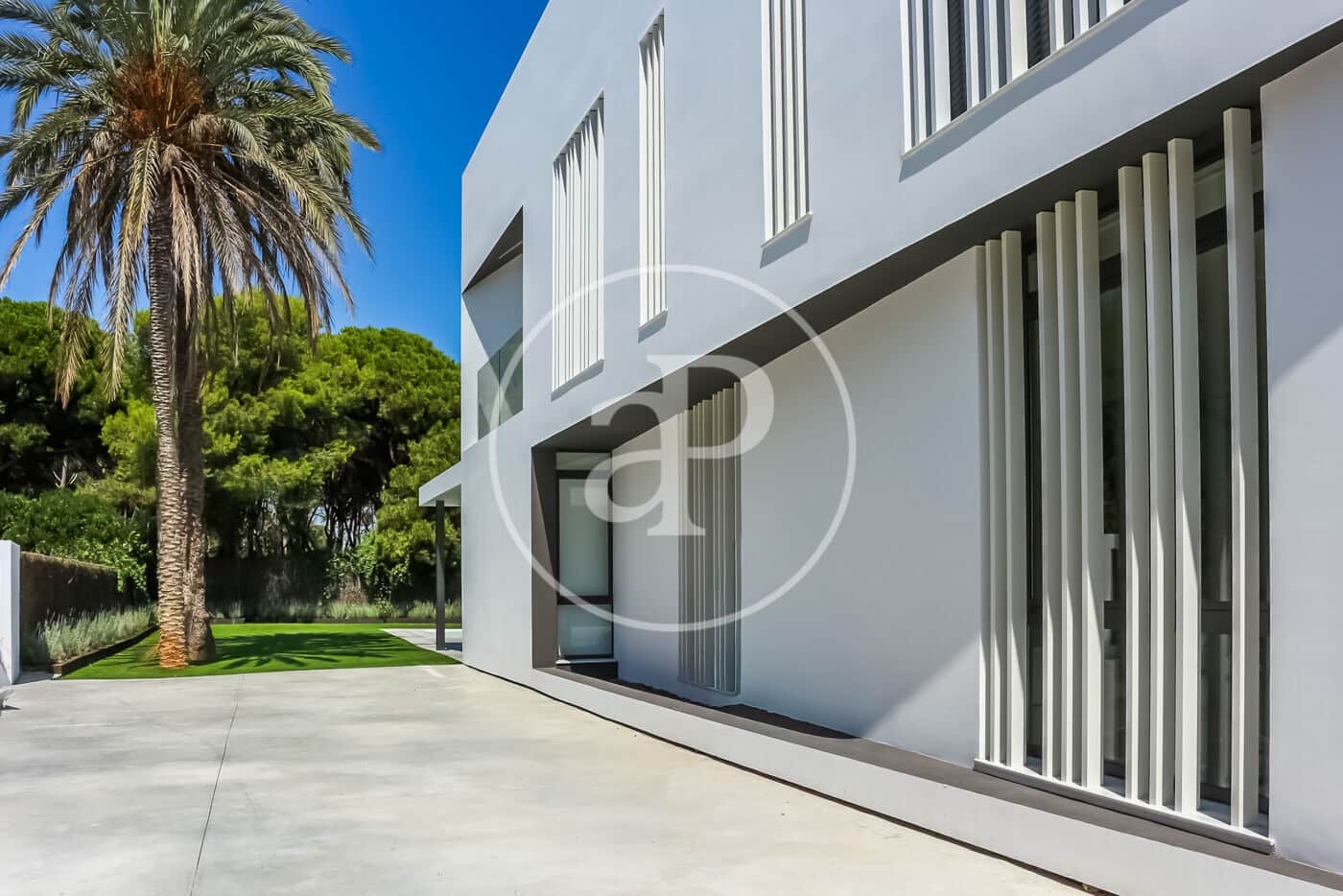 5 soveværelse Villa til leje i Gava med swimmingpool - € 10.400 (Ref: 9202634)