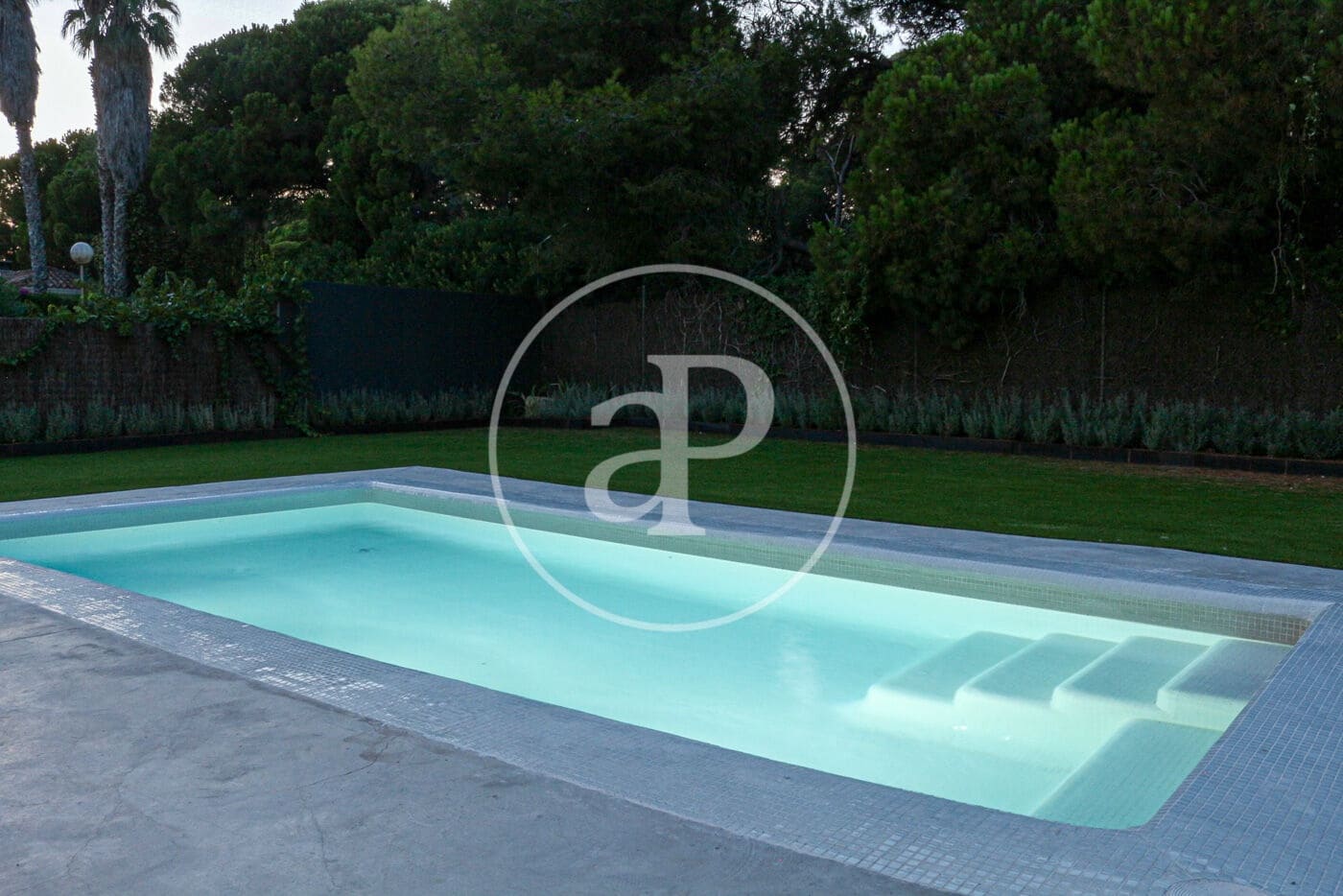 5 soveværelse Villa til leje i Gava med swimmingpool - € 10.400 (Ref: 9202634)