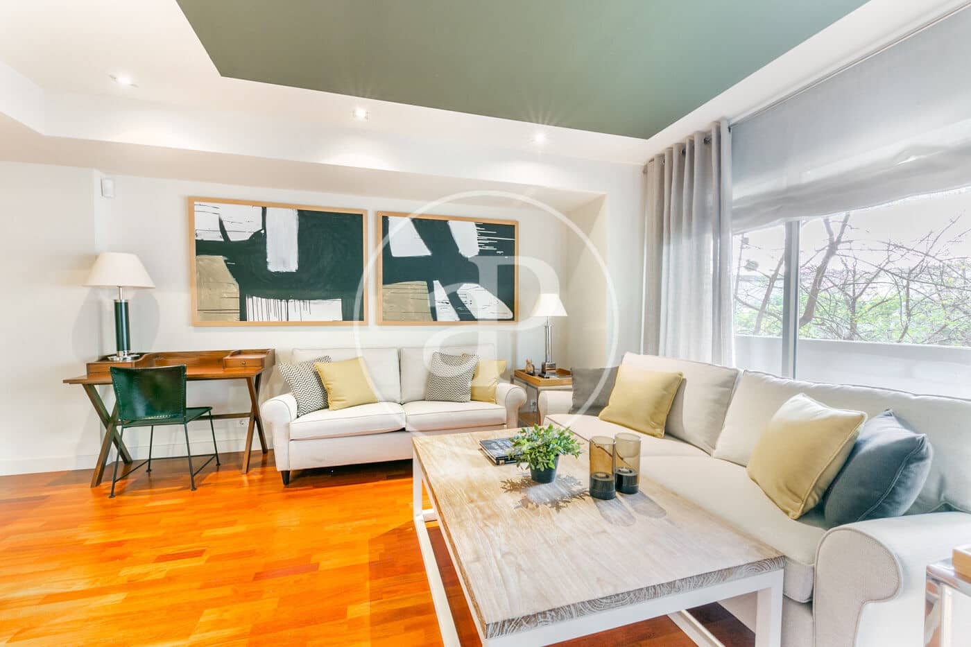 4 sovrum Lägenhet att hyra i L'Hospitalet de Llobregat - 2 920 € (Ref: 9202635)