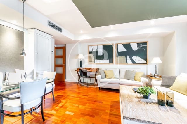 4 quarto Apartamento para arrendar em L'Hospitalet de Llobregat - 2 920 € (Ref: 9202635)