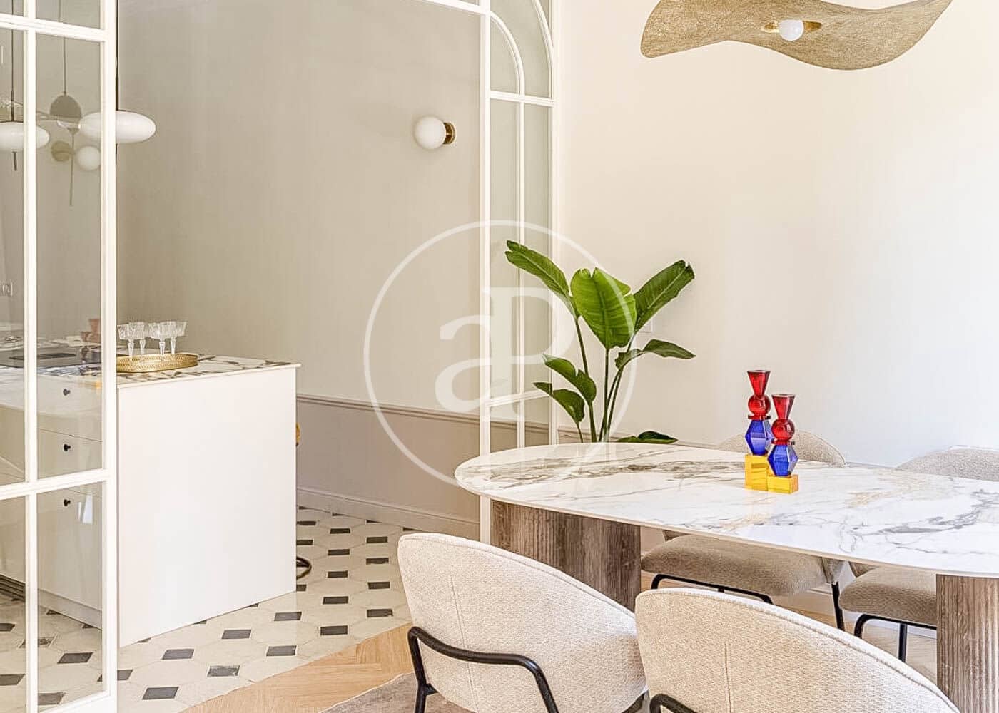 2 soveværelse Lejlighed til salg i Barcelona by - € 695.000 (Ref: 9204826)