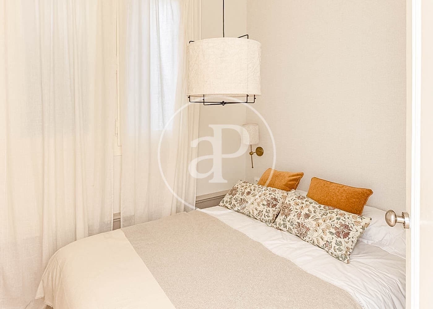 2 soveværelse Lejlighed til salg i Barcelona by - € 695.000 (Ref: 9204826)