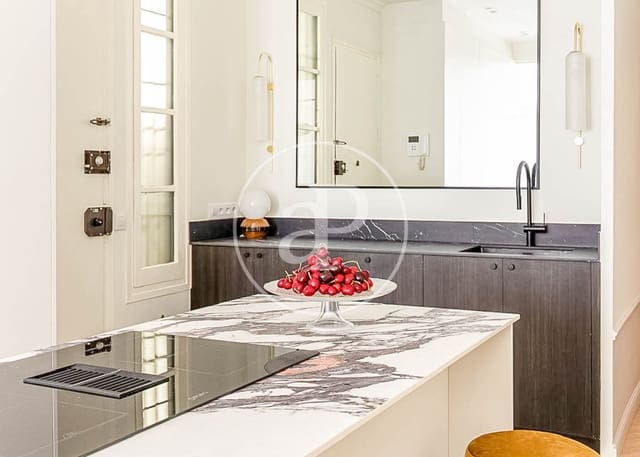 2 bedroom Apartment for sale in La Sagrada Família, Barcelona city - € 695,000 (Ref: 9204826)