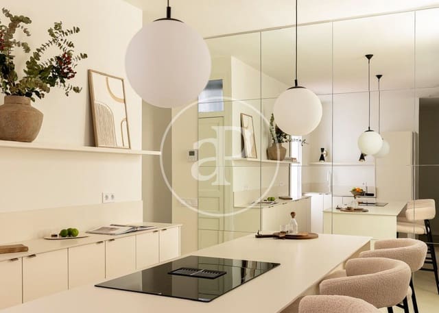 2 sovrum Lägenhet till salu i Sant Antoni, Barcelona stad - 575 000 € (Ref: 9204827)