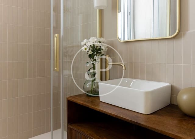 2 sovrum Lägenhet till salu i Sant Antoni, Barcelona stad - 575 000 € (Ref: 9204827)