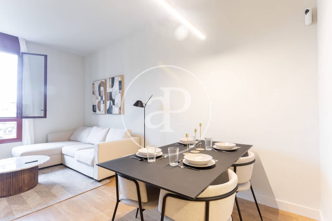 2 sypialnia Apartament do wynajęcia w Miasto Barcelona - 2 500 € (Ref: 9204828)