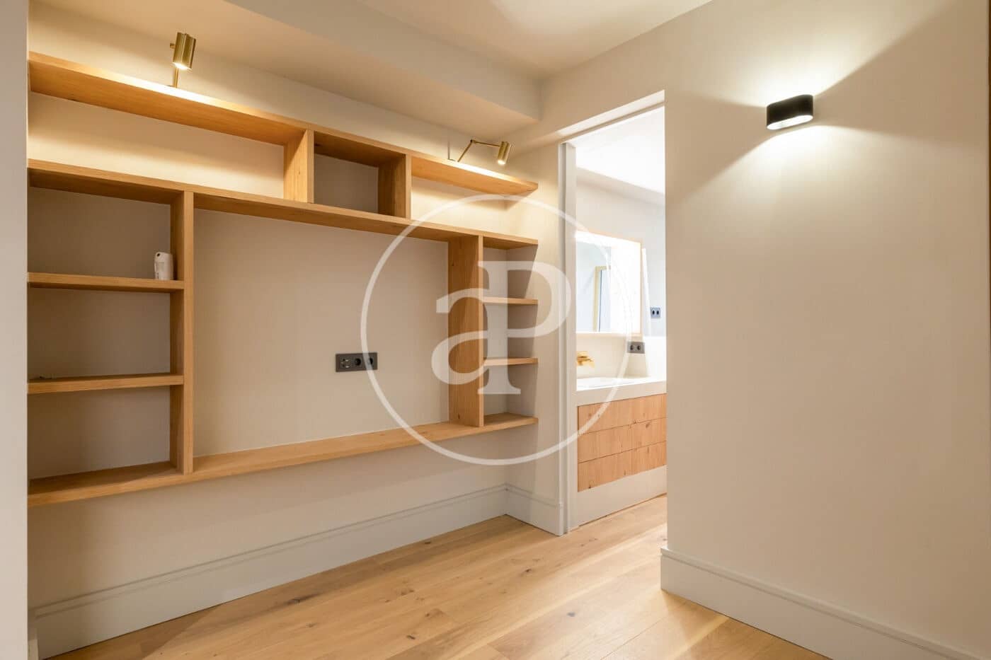 1 soveværelse Lejlighed til salg i Barcelona by - € 395.000 (Ref: 9204829)
