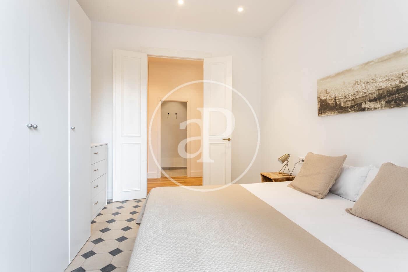 2 soveværelse Lejlighed til leje i Barcelona by - € 2.000 (Ref: 9206778)