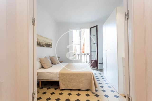 2 soveværelse Lejlighed til leje i El Barri Gòtic, Barcelona by - € 2.000 (Ref: 9206778)